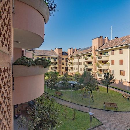 Milan Forum Camelia Guesthouse Асаго Екстериор снимка